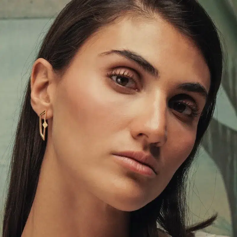 گوشواره طلا زنانه طرح بند و باد